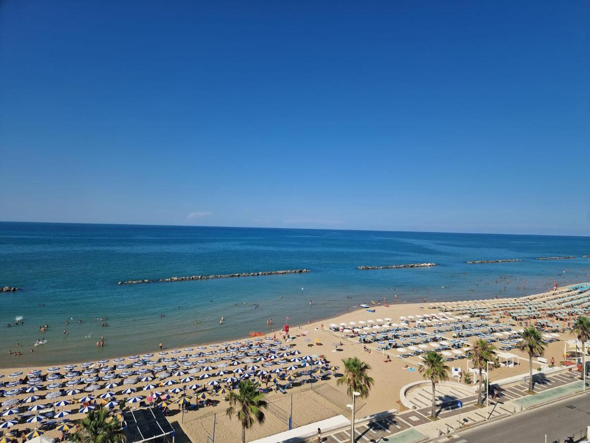 Appartamento Sul Mare Термолі Екстер'єр фото